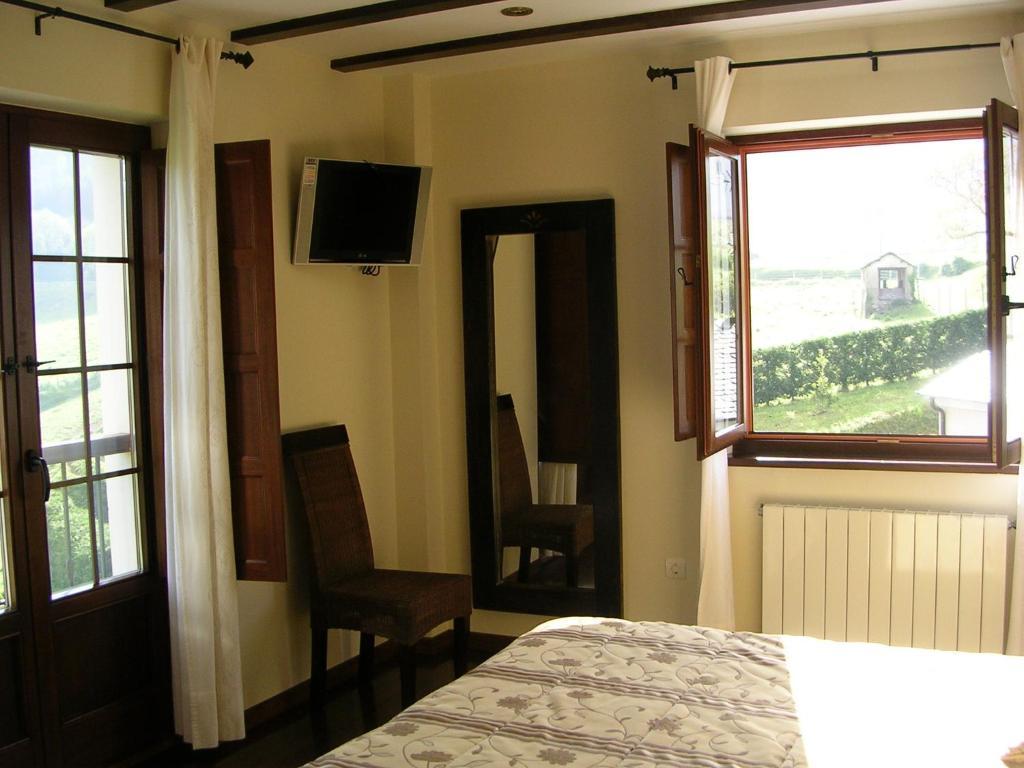 El Castro Guest House Arancedo Ruang foto